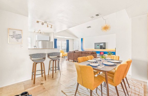 Old East Dallas House | House ∙ 3 bedrooms ∙ 8 guests