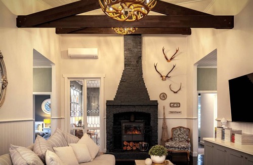 Trentham House | House ∙ 3 bedrooms ∙ 6 guests