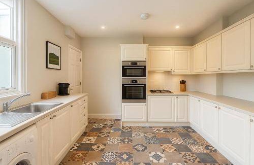 Canton House | House ∙ 3 bedrooms ∙ 8 guests