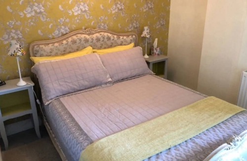La Chapelle-Uree House | House ∙ 4 bedrooms ∙ 10 guests