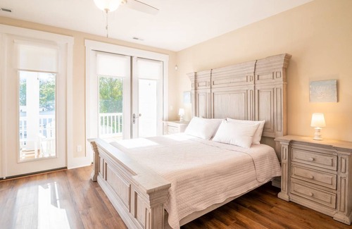 Wilmington Beach House | House ∙ 4 bedrooms ∙ 13 guests