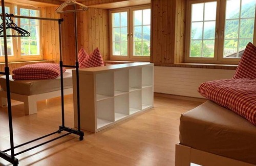 Luchsingen House | House ∙ 4 bedrooms ∙ 7 guests