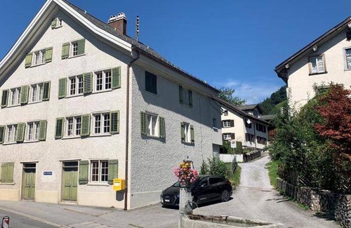 Luchsingen House | House ∙ 4 bedrooms ∙ 7 guests