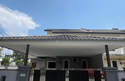 Batu Pahat House | House ∙ 4 bedrooms ∙ 7 guests