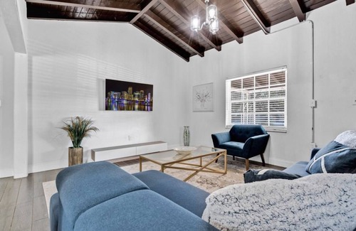 Coral Way House | House ∙ 4 bedrooms ∙ 8 guests