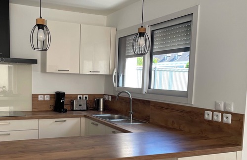 Saint-Coulomb House | House 4 rooms with garden in Saint-Coulomb