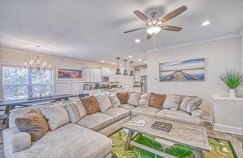 Folly Field House | House ∙ 6 bedrooms ∙ 27 guests