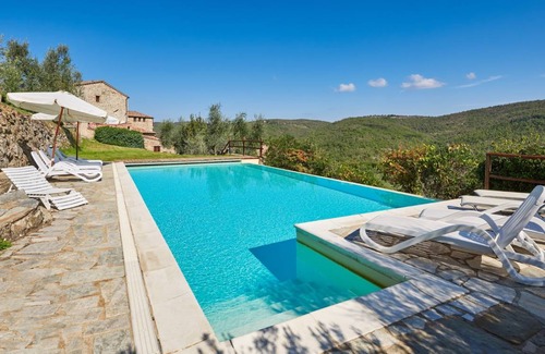 Radda in Chianti House | House ∙ 8 bedrooms ∙ 16 guests