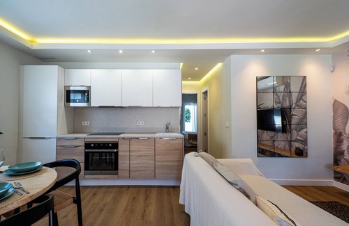 Urbanizacion Costabella House | House 80 m from the beach, garden, swimming pool, barbecue and Wifi Ideal for families.