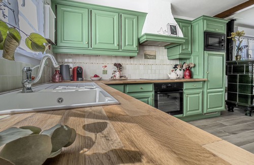 Surtainville Cottage | House 90 m², 1 km from the sea, garden, veranda. Peace and comfort at ♥️ du Cotentin.