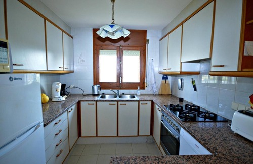 Sant Pere Pescador Ski Chalet | House Amfora 25 - pool, barbecue, wifi, parking. Costa Brava