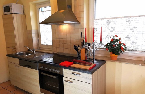 Glowe House | House by the sea with sauna Wlan washing machine only 80 m to the beach (fenced)