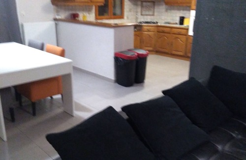 Herbignac House | House can accommodate 18 people with swimming pool and spa covered
