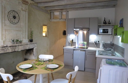 Mamers Cottage | House classified "4 épis" with small garden. Charm & Calm. Historic district
