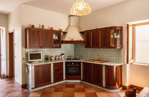 Montemarano House | House Court - Irpinia