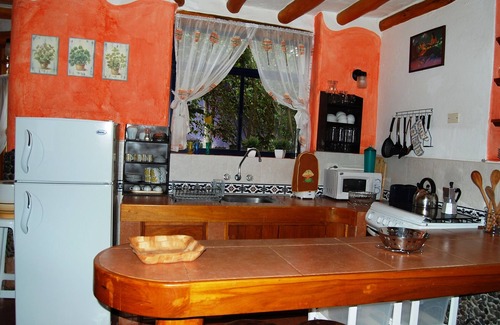 Tumbaco House | House Dalia. Beautiful, cozy and independent house. Quiet in contact with nature