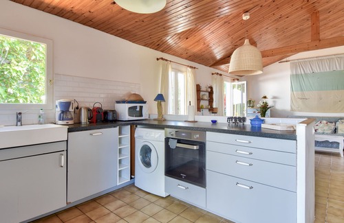 La Gueriniere House | House for 4- Garden - 600m from the beach