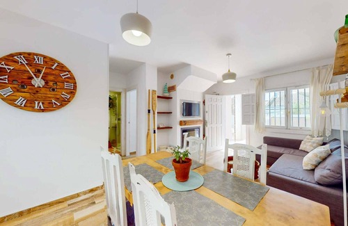 Vergel House | House for 4 persons with private pool, A/C, Wifi