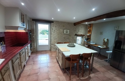 Sainte-Colombe-de-Villeneuve Villa | house classified * with private swimming pool on 2 hectares with view