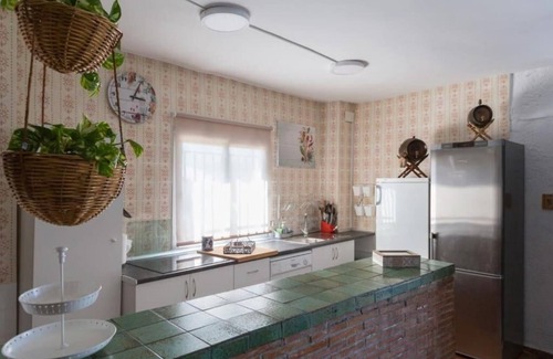Viznar Cottage | House Ilusion de David in Natural Park in Viznar with Swimming Pool and Barbecue