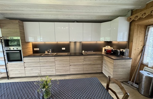 Alex House | House in Annecy, between Lake and Mountains, 350m2, 16-18 beds