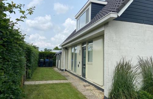 Boornzwaag House | House in Boornzwaag with Private Jetty, cleaning included