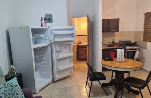 Matamoros Apartment | House in downtown area 8 minutes from the consulate, downtown with many food areas.