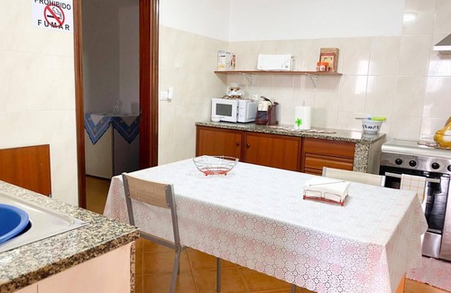 Campos Apartment | House in Vila Nova de Cerveira with Pool and BBQ