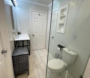 North Redondo House | House in Redondo Beach 2 bedroom 1 bath