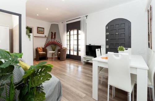 El Mas Bosca House | House in Roses near Aqua Brava Water Park