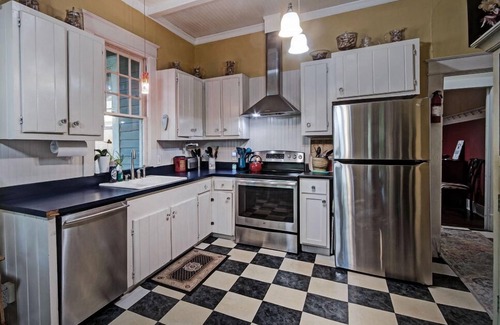 Greater Belhaven House | House in the Heart of Belhaven Near Everything