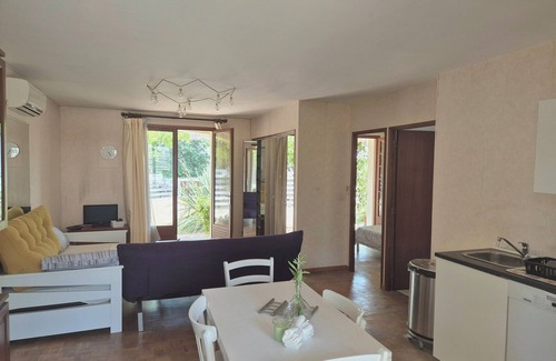 Cournonsec House | House in the South of France, 15 minutes from the Mediterranean Sea - sleeps 5