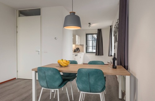 Volendam Apartment | House in Volendam with Marina View