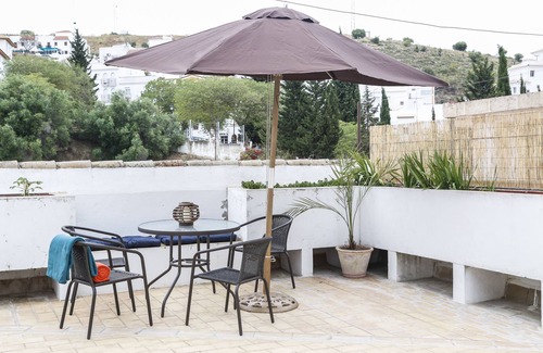 Arcos de la Frontera Condo | House Las Nieves I. Quiet Apartment, Central and Luminous with Terrace