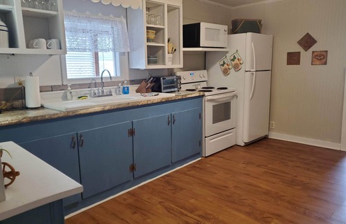 Core Creek House | House: Lower prices! Snowbirds Welcome! Bring your boat for fall fishing