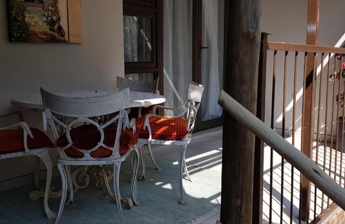 Moreleta Park House | House Mulberry Guesthouse