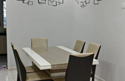Masai House | House ∙ 4 bedrooms ∙ 16 guests