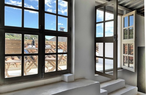 Montejaque House | House No.45 is spectacularly built on the rock of El Tajo, Montejaque.