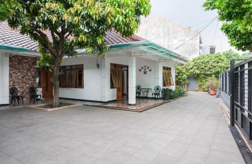 Bogor Selatan Hotel | House Of M Bogor Mitra RedDoorz