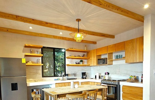 San Juan La Laguna House | House of the Baobas! "Your home in the nature of Atitlán".