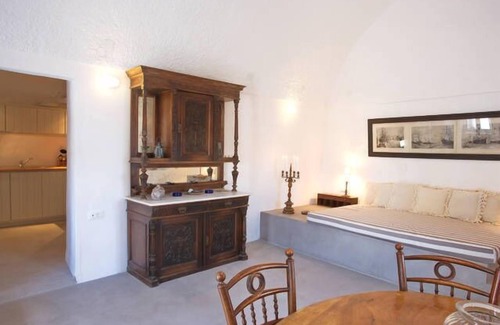Finikia House | House of the Seven Ships. Cycladic traditional house with sea and sunset view