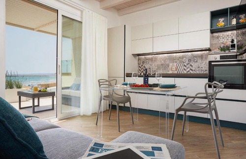 Santa Maria del Focallo House | House on the beach - IsulaTravel