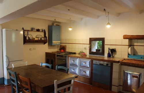 Nord-Est House | House on three floors in a medieval court in Verona