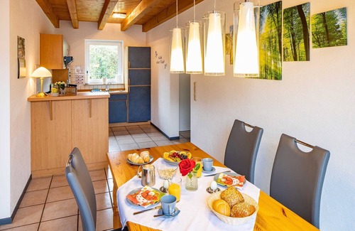 Nieder-Werbe House | House panoramic view
