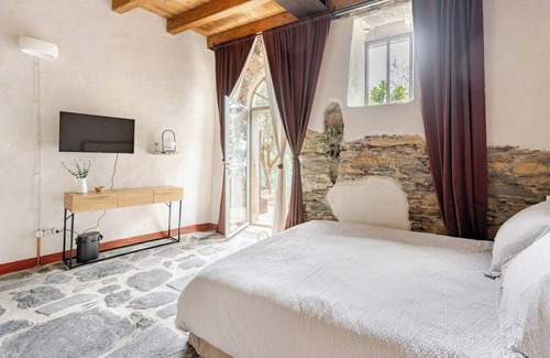 Cogorno Bed & Breakfast | House Sarvaega cozy rustic rooms surrounded by nature, sea view