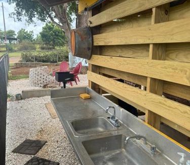 El Combate House | House with a jacuzzi and solar panels