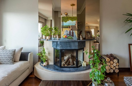Besiktas Apartment | House with Balcony and City View in Besiktas