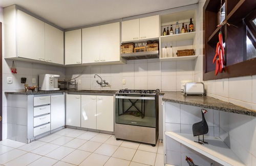 Mangaratiba Ski Chalet | House with private beach in Porto Bello Mangaratiba