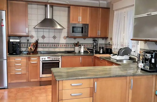Getxo House | House with solar energy and 2 chillouts 10 min from 2 beaches