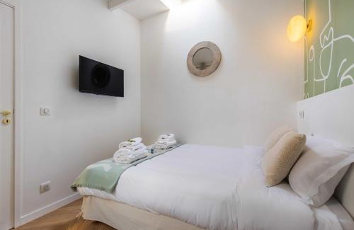 Quartier de Rochechouart Apartment | House with terrasse - 3BR-8P - Sacré Coeur